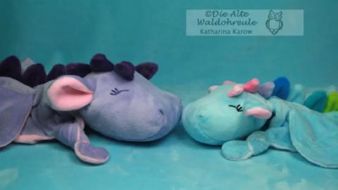 Drachenbaby links in S, rechts in XS