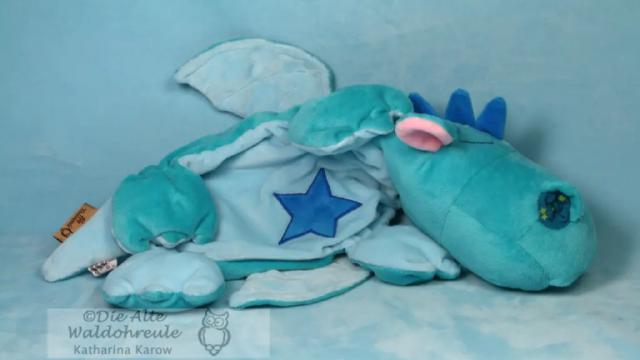 Fluffeltuch Drache Samu in petrol mit Stern