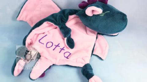 Fluffeltuch Drachenbaby mit maschinengesticktem Namen