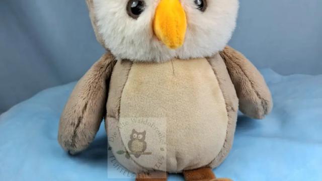 Fluffel-Waldohreule Schlenkerbeine