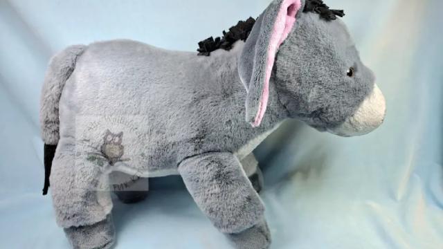 Esel Erwin Seintenansicht