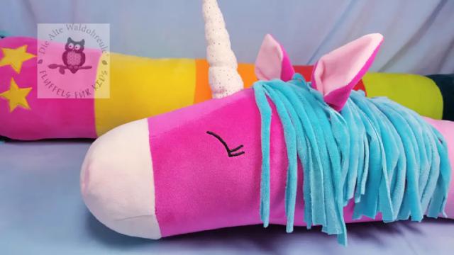 Bettschlange Einhorn Elfi Seite