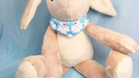 Hase Winnie ist sehr beweglich