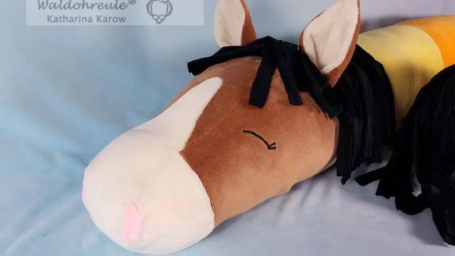 Bettschlange Pferdchen Polly Kopf